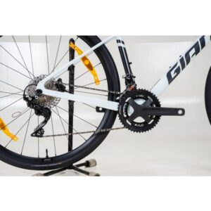 2026 fastroadadvar1a white 3 600x600 1